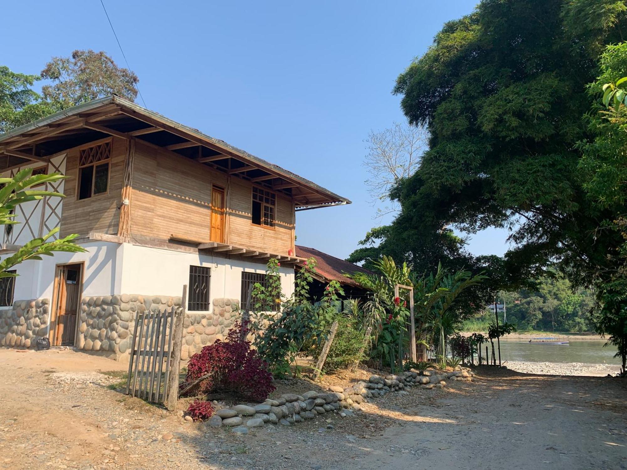 Ferienwohnung Playa Tortuga Puerto Misahuallí Exterior foto